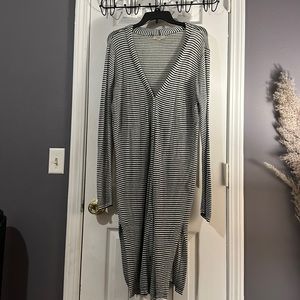 LOFT Outlet V-Neck Cardigan